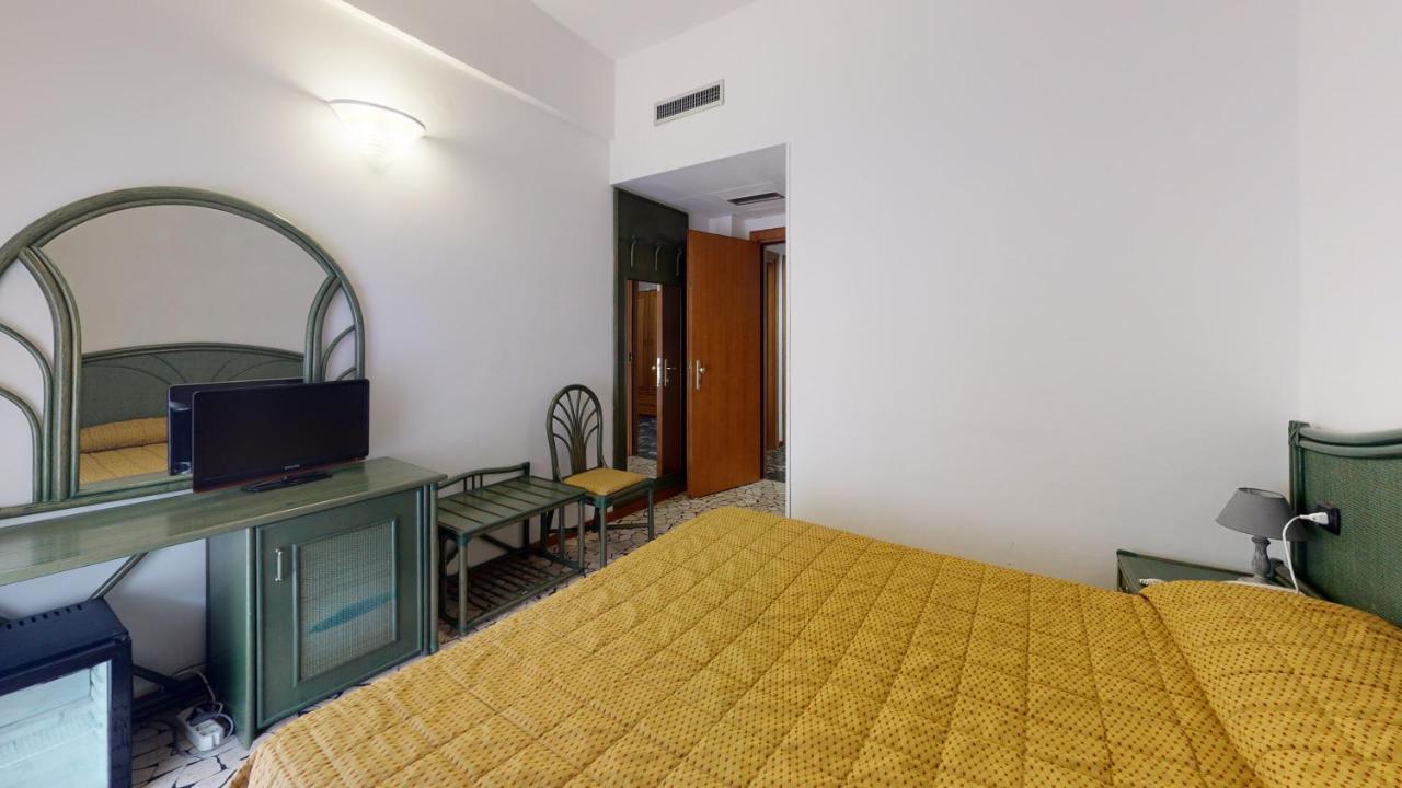 Hotel Zunino Spotorno Extérieur photo
