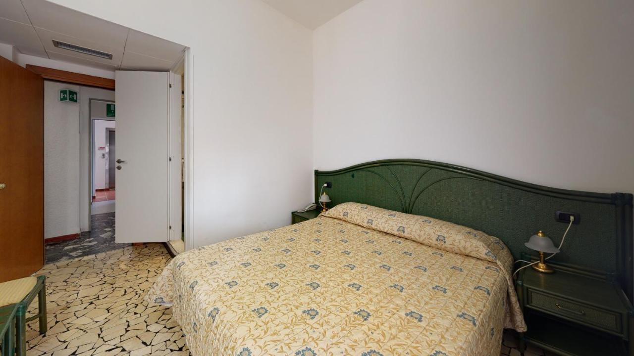 Hotel Zunino Spotorno Extérieur photo