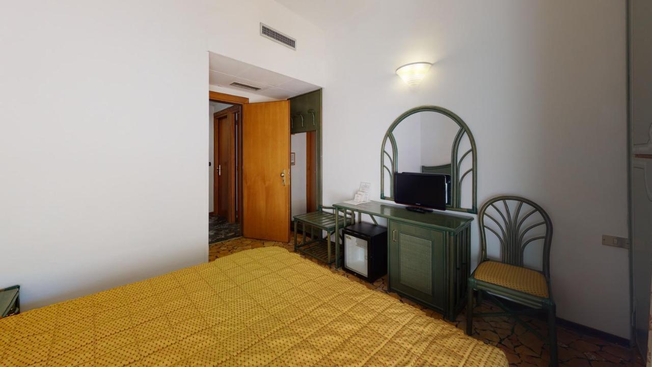 Hotel Zunino Spotorno Extérieur photo