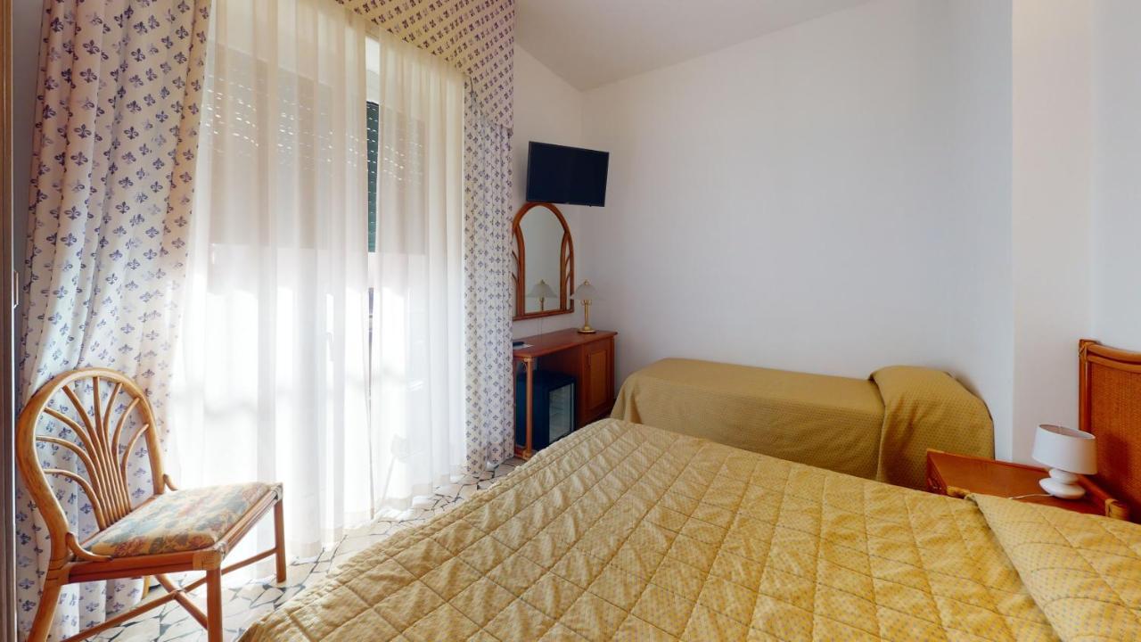 Hotel Zunino Spotorno Extérieur photo